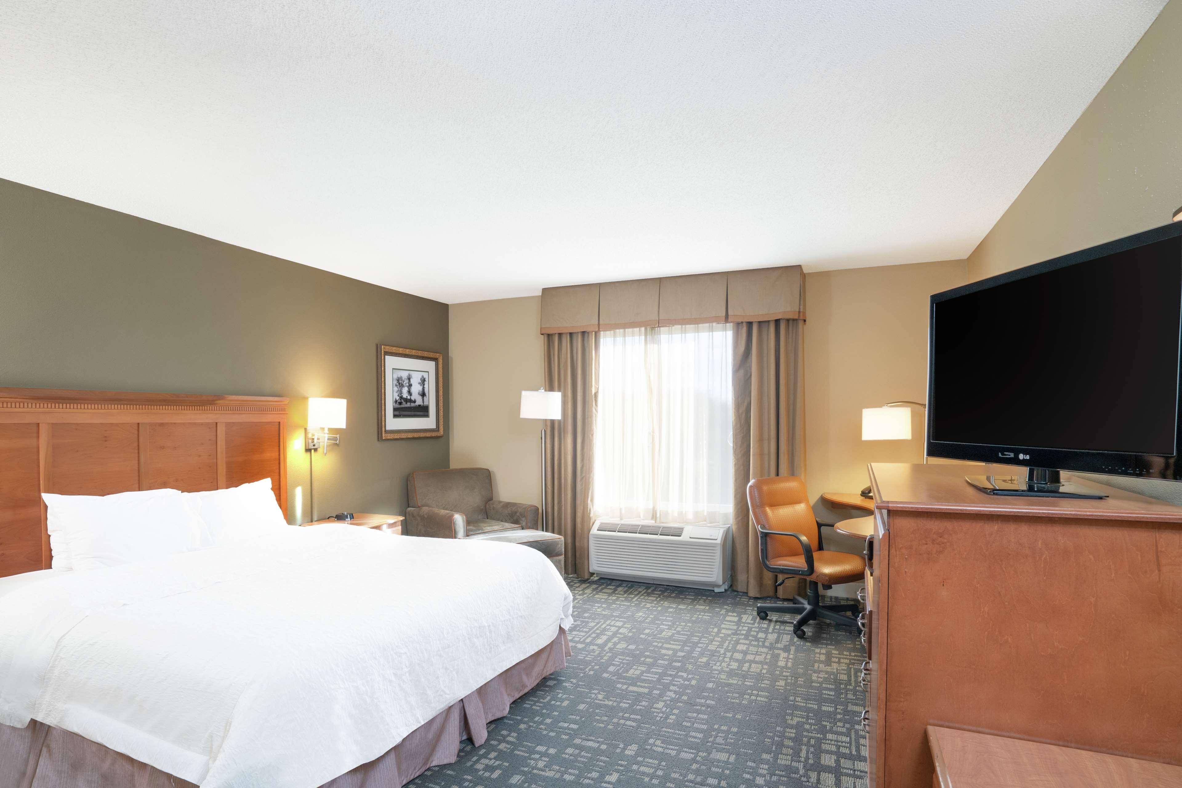 Hampton Inn & Suites Мерфрісборо Екстер'єр фото