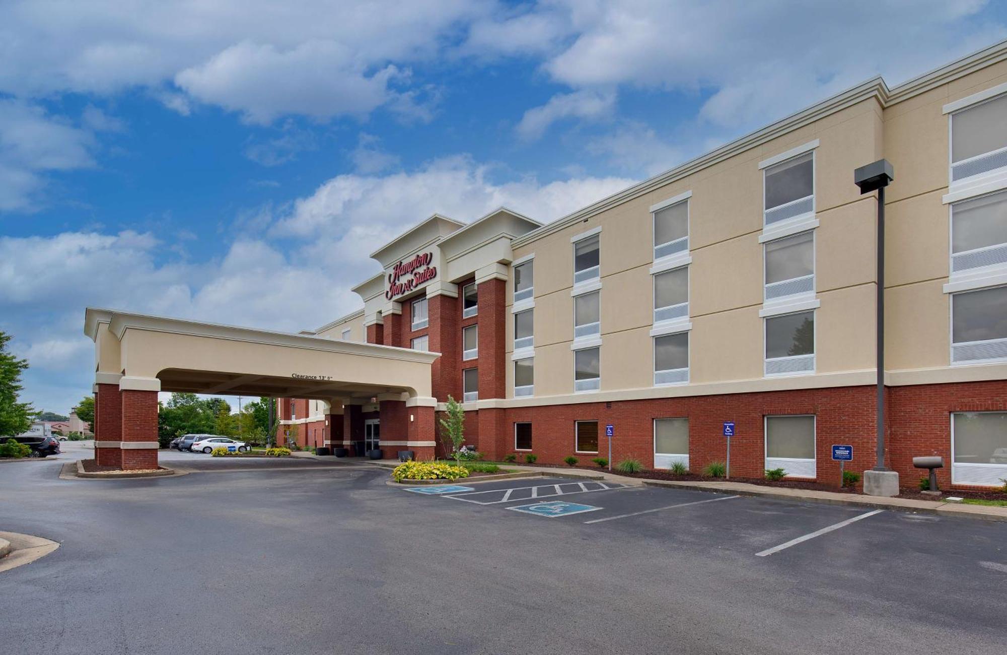 Hampton Inn & Suites Мерфрісборо Екстер'єр фото